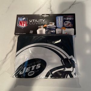 Jets utility cover, green and white.